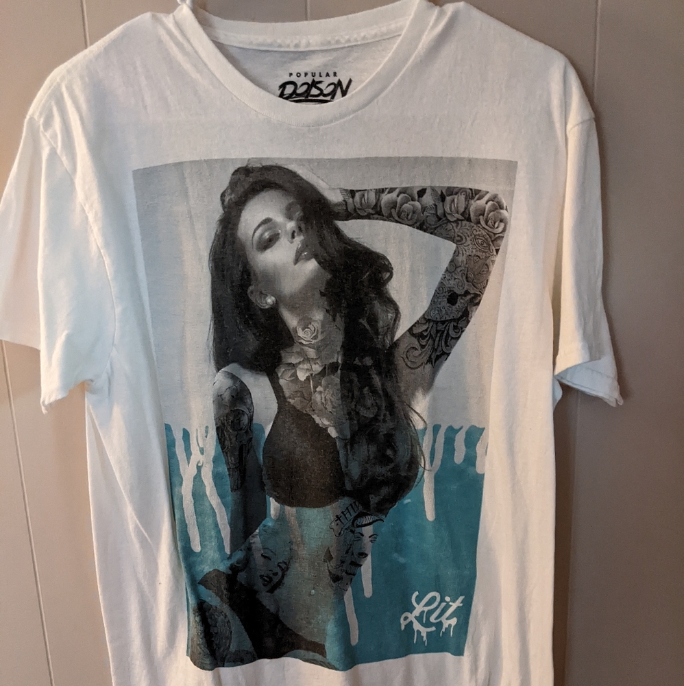 Popular Poison Graphic T-Shirt Adult Medium White